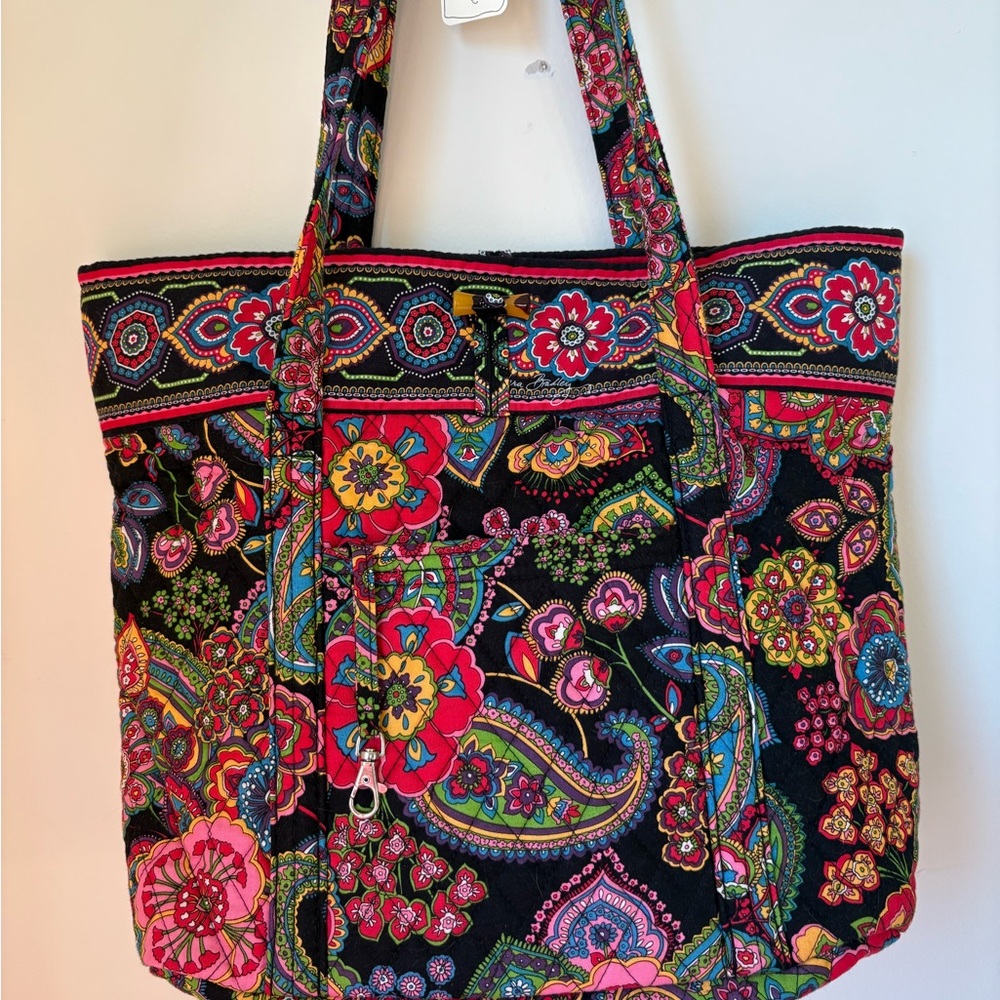 Vera Bradley Hathaway Tote. Symphony in Hue. RARE VINTAGE